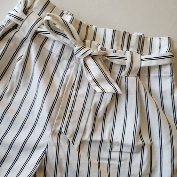 Zara trf Striped Paperbag Shorts - Picture 3 of 6